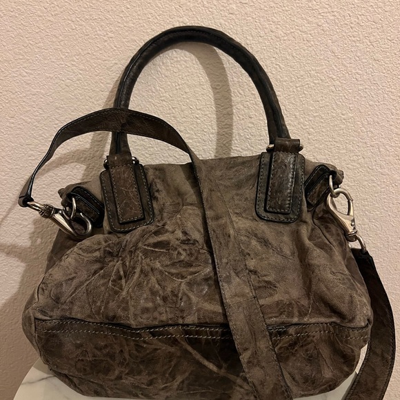 Givenchy Pandora bag in distressed sheepskin leather - Picture 4 of 13